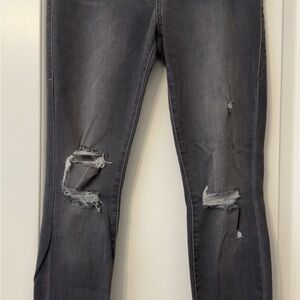 Rock & Republic Skinny Distressed Kashmiere Jeans
